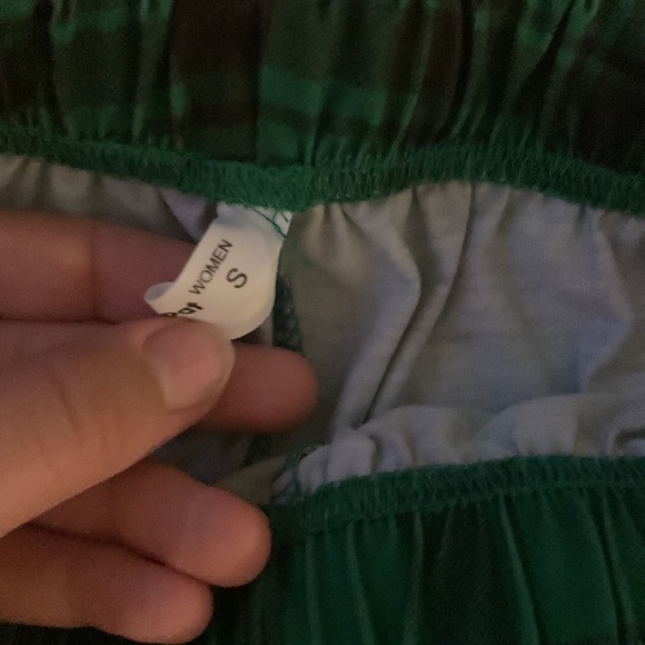 *lightly worn* pj pants with stretchy waist - Picture 3 of 4